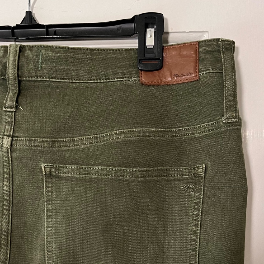 Madewell olive green 10” high rise skinny jeans - EXCELLENT condition